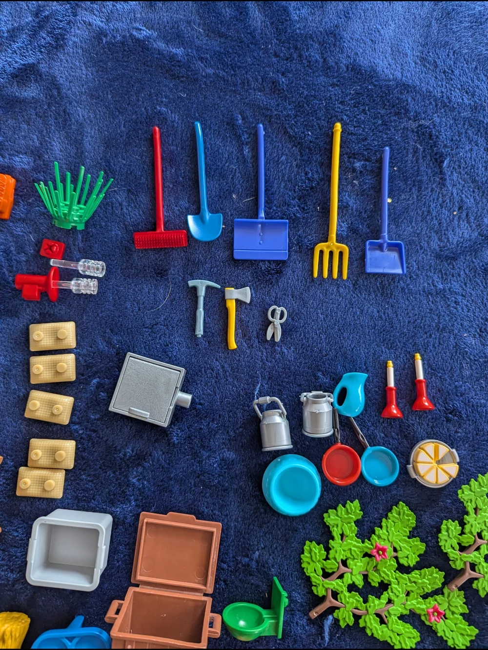 Playmobil Farm 5119( Discontinued 2015), Plus Extra Accessories